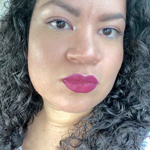 Meet your Posher, Yesenia - Picture 1 of 1